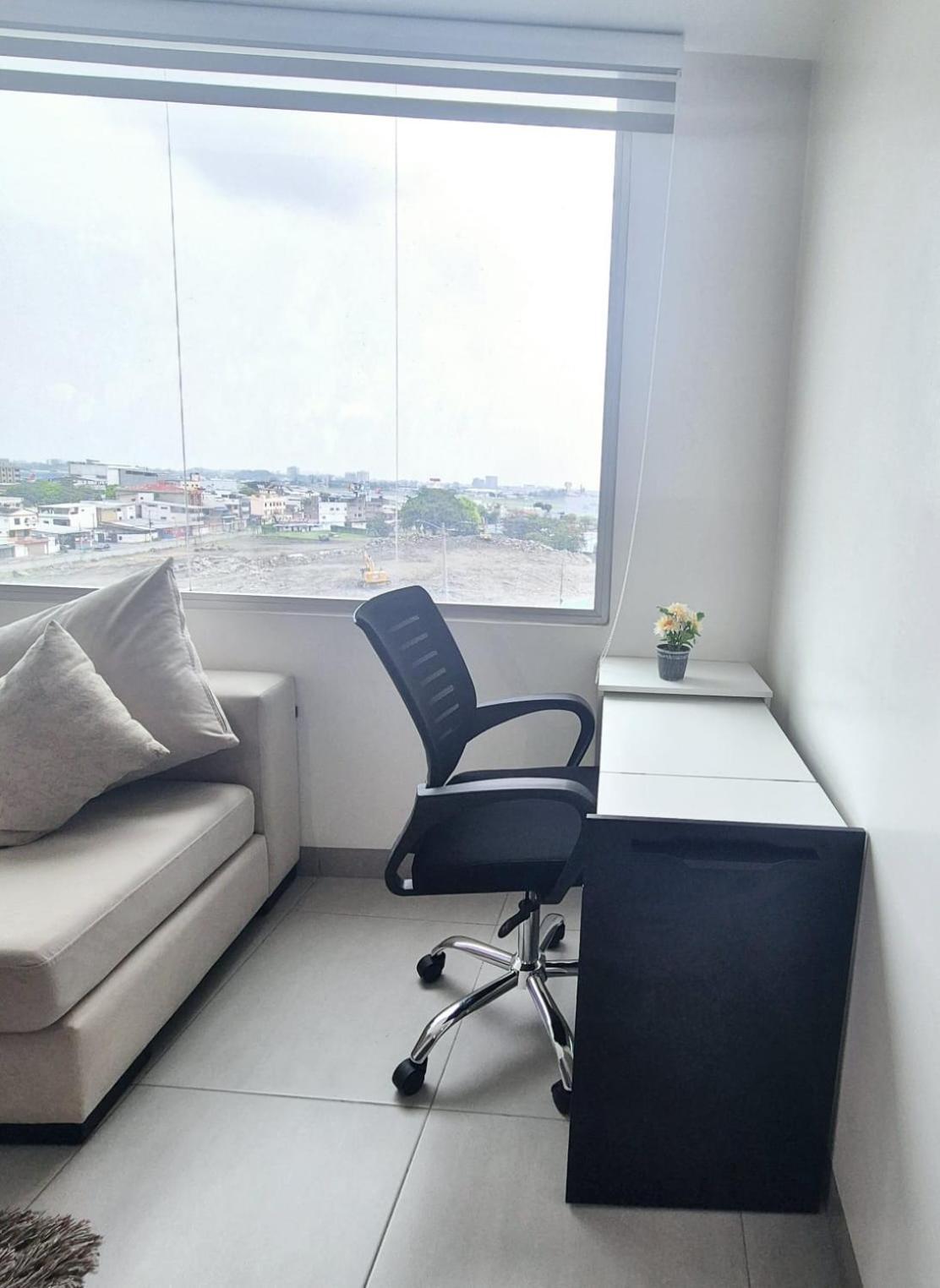 Dpto Cerca De Aeropuerto Con Piscina Y Zona De Trabajo 公寓 Guayaquil